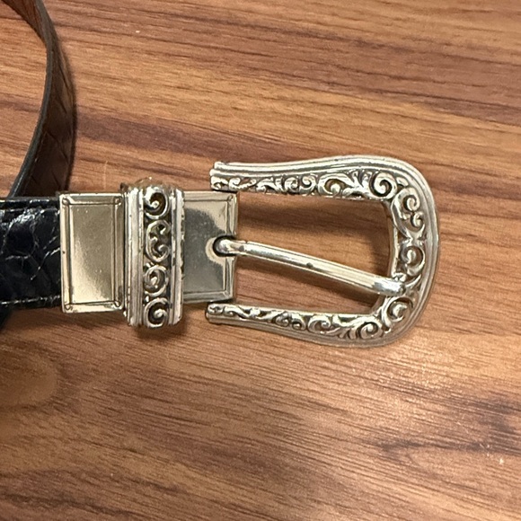 Chico’s Genuine Croc Embossed Leather Belt Reverses from Black To Brown Silver. main image 6